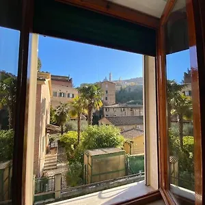 appartamento-a-due-passi-da-piazza-del-campo.it-tuscanyhotel.com/