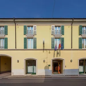 Hotel Gambara Otel Gambara